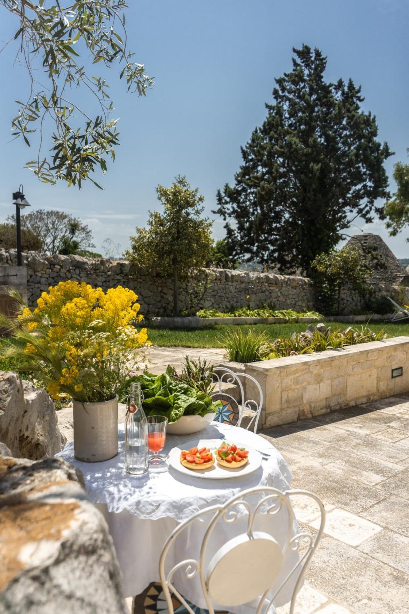 Trulli Angela Apartment Locorotondo Exterior photo